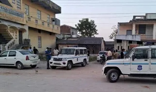 Visnagar: સામાન્ય બાબતે જૂથ અથડામણ, ટોળાને વિખેરવા ટિયર ગેસ છોડવામાં આવ્યાં