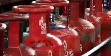 ડિસેમ્બરના પહેલા જ દિવસે મોંઘવારીનો માર