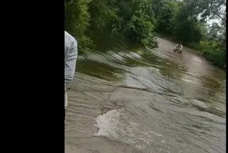 Mahisagar માં ધોધમાર વરસાદ : બાલાસિનોરના વિરાજીના મુવાડા સંપર્ક વિહોણું, ખેતરો બેટમાં ફેરવાયા